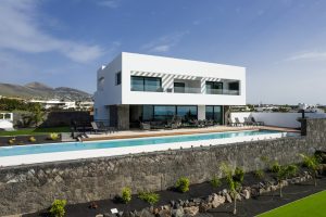 BAMANIJA | Grand 5-bedroom Luxury Villa in Puerto Calero